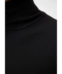Lyd Merino Turtleneck