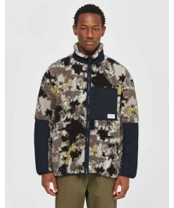 Oversized Jaquard Sherpa