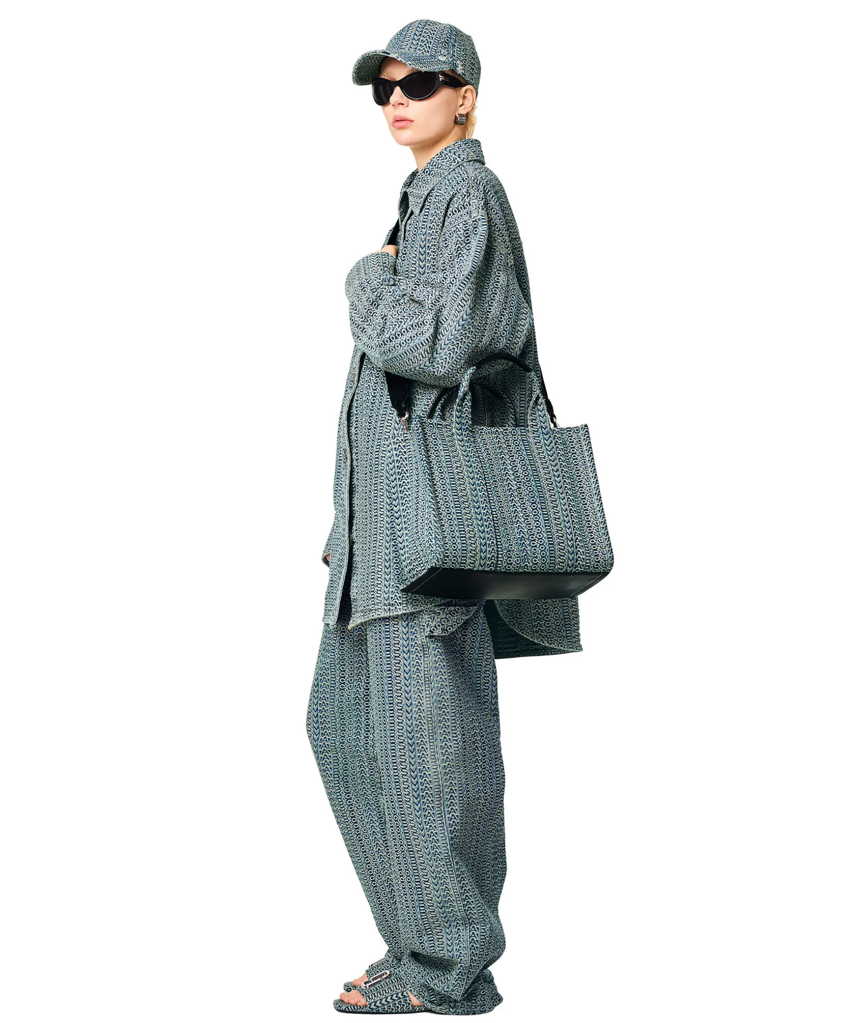 The Medium Tote Denim